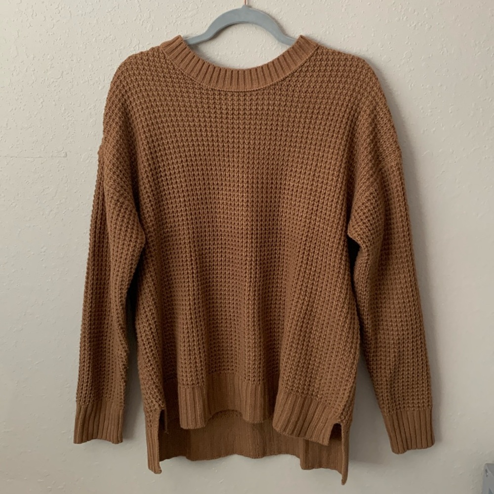 🌸 SO Sweater: Large Juniors
